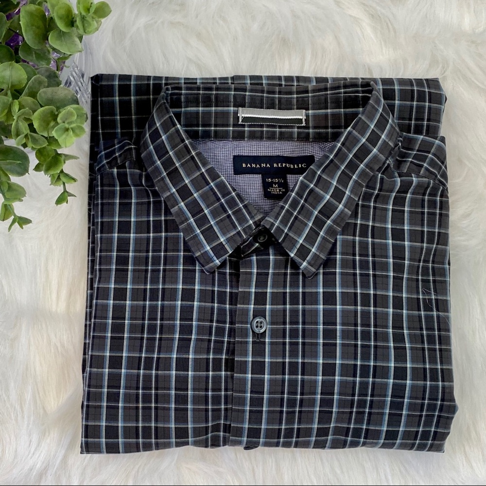 Men’s Banana Republic dress shirt